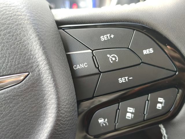 New 2026 Chrysler Pacifica Select w/ S Appearance Package FWD image 15