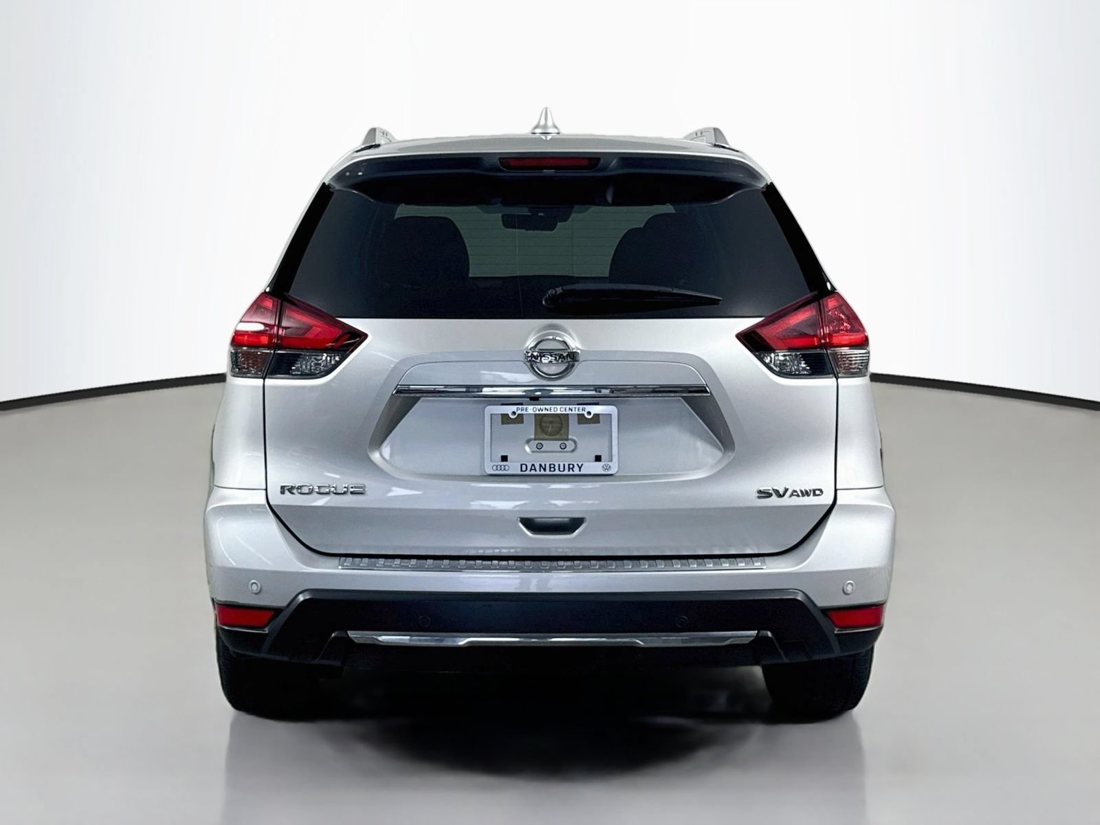 Used 2019 Nissan Rogue SV w/ Sun & Sound Touring Package AWD/4WD image 10