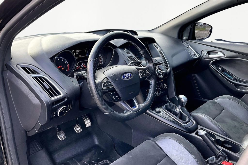 Used 2017 Ford Focus RS image 14