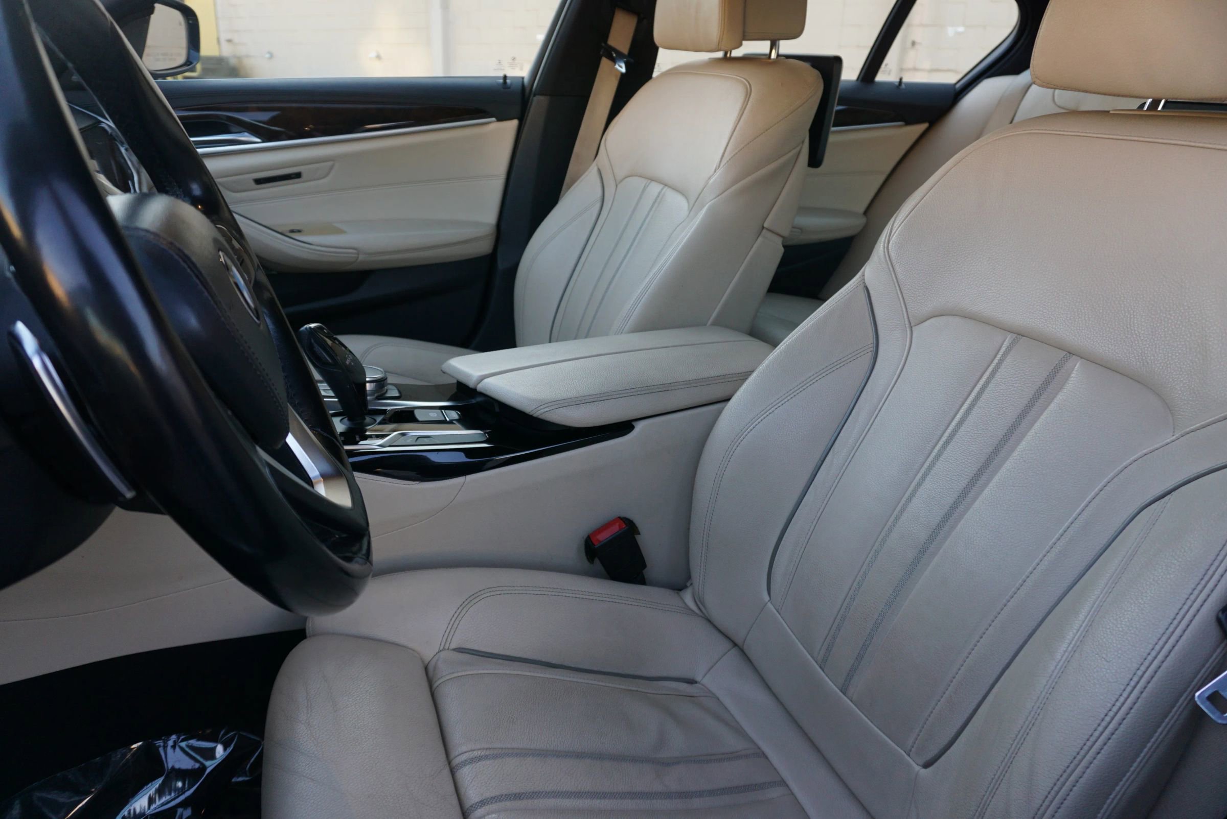 Used 2017 BMW 540i 540i Sedan 4D image 32