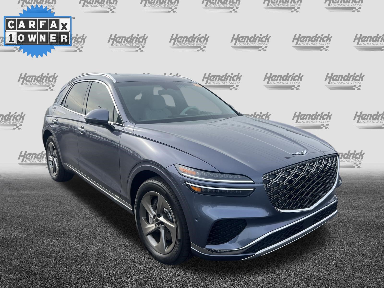 Used 2026 Genesis GV70 2.5T Advanced AWD/4WD image 2