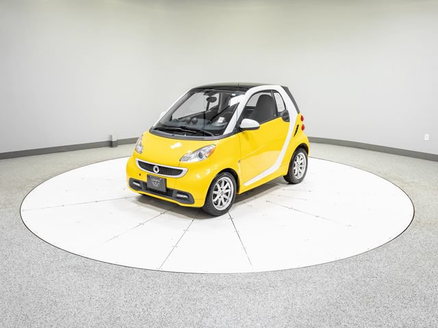 Used 2015 smart fortwo passion w/ Comfort Package RWD image 27