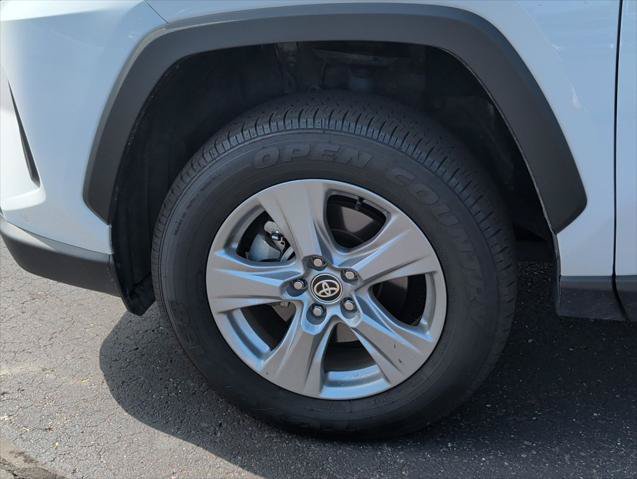 Certified 2025 Toyota RAV4 LE AWD/4WD image 8