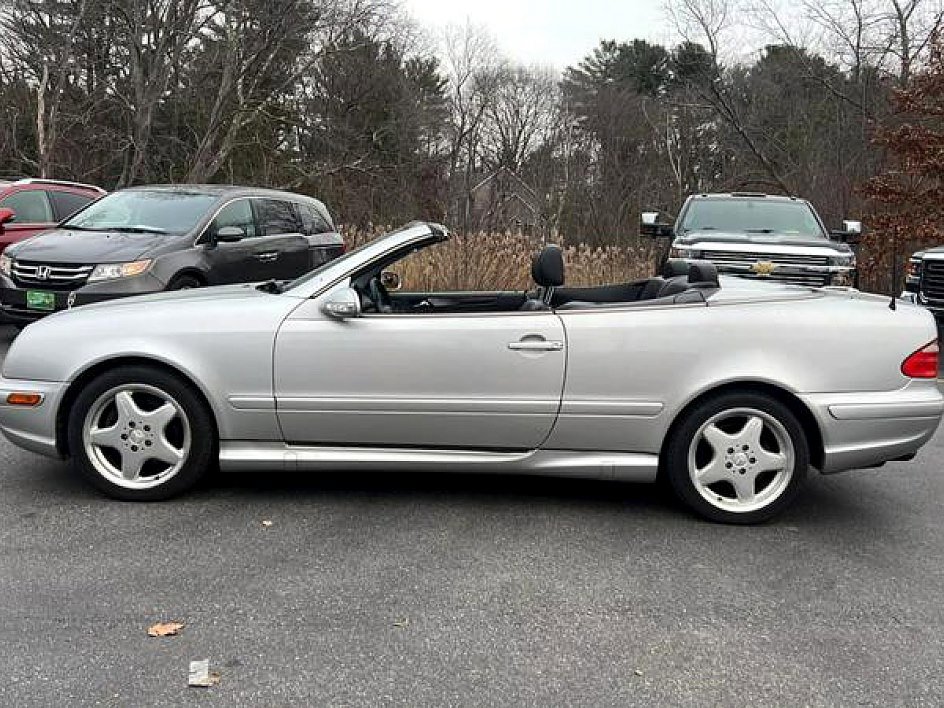 Used 2000 Mercedes-Benz CLK 430 Cabriolet image 2