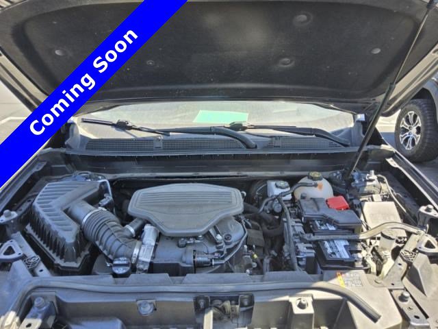 Used 2022 GMC Acadia AT4 w/ Technology Package AWD/4WD image 9
