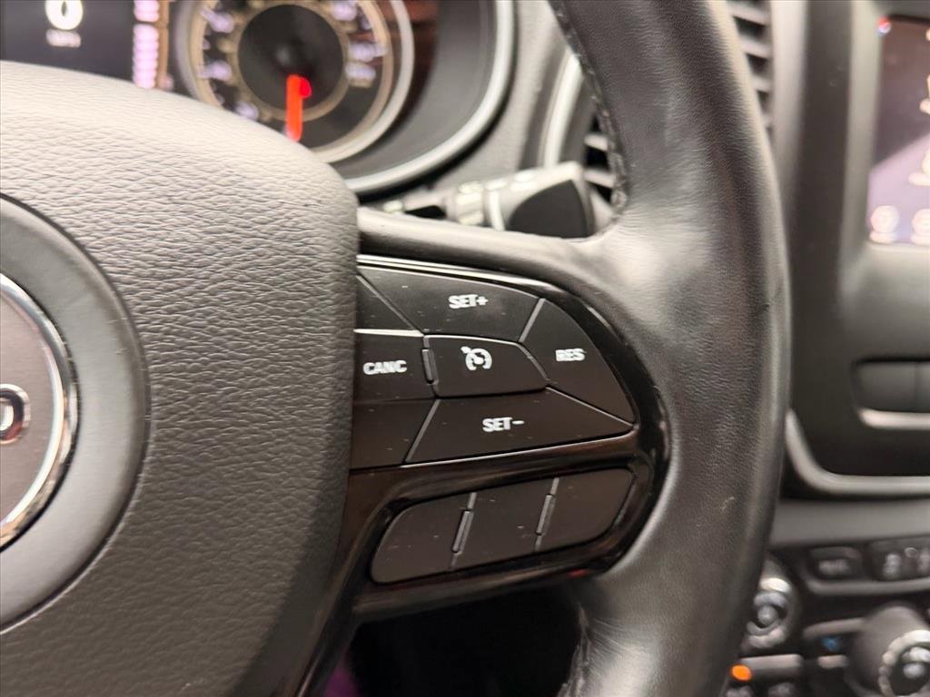 Used 2021 Jeep Cherokee Altitude image 17