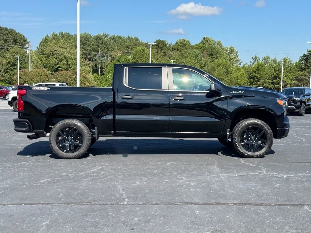 New 2026 Chevrolet Silverado 1500 Custom Trail Boss w/ Turbomax Blackout Package image 2