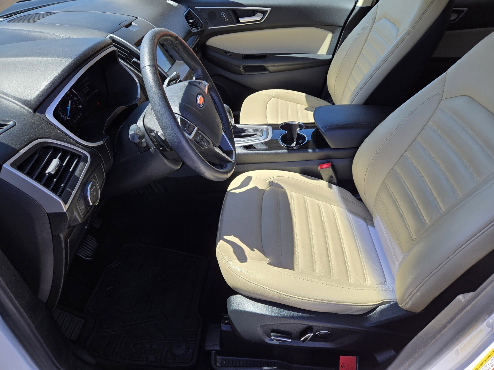 Used 2016 Ford Edge SEL w/ Equipment Group 201A AWD/4WD image 8