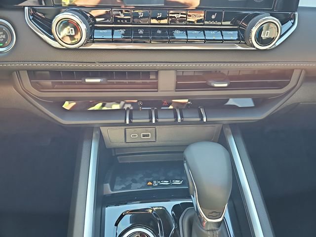 New 2026 Chevrolet Colorado LT w/ LT Convenience Package AWD/4WD image 18