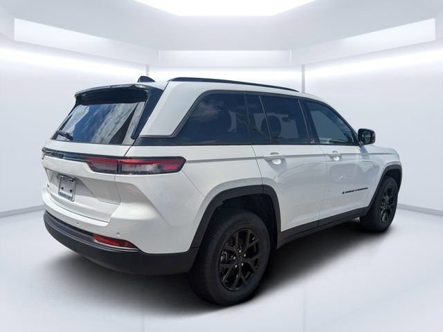 New 2026 Jeep Grand Cherokee Altitude AWD/4WD image 3