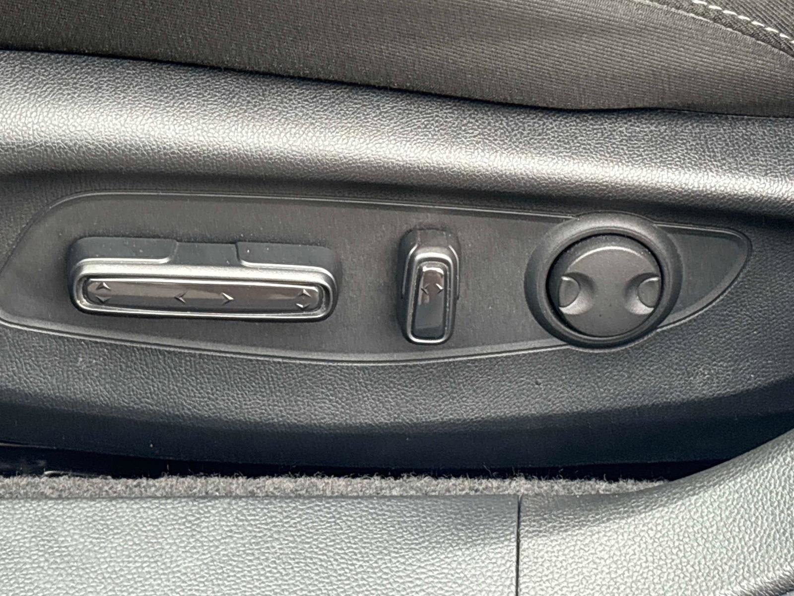 Used 2023 Honda Accord EX image 18