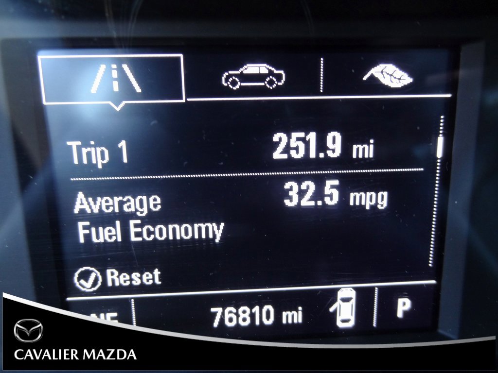 Used 2018 Chevrolet Cruze LS image 19