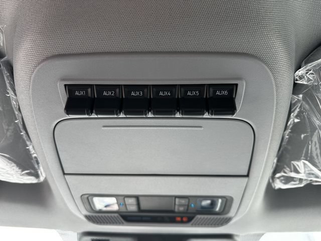 New 2026 Ford F550 4x4 Regular Cab Super Duty image 24