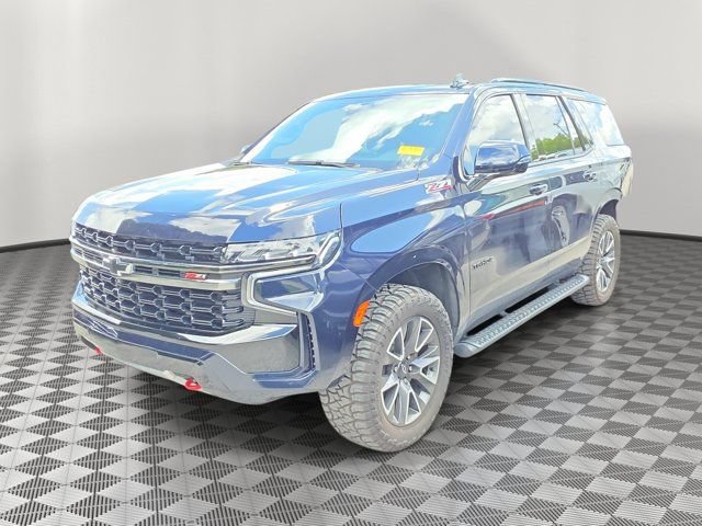 Used 2022 Chevrolet Tahoe Z71 w/ Luxury Package AWD/4WD image 3