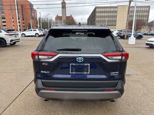 Used 2020 Toyota RAV4 Limited image 4