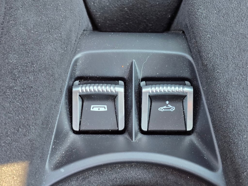 Used 2022 McLaren 720S Performance RWD image 27