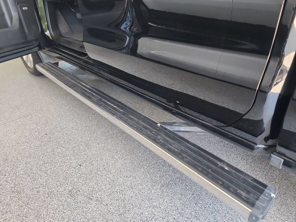 Certified 2019 Chevrolet Silverado 1500 High Country w/ Technology Package AWD/4WD image 35