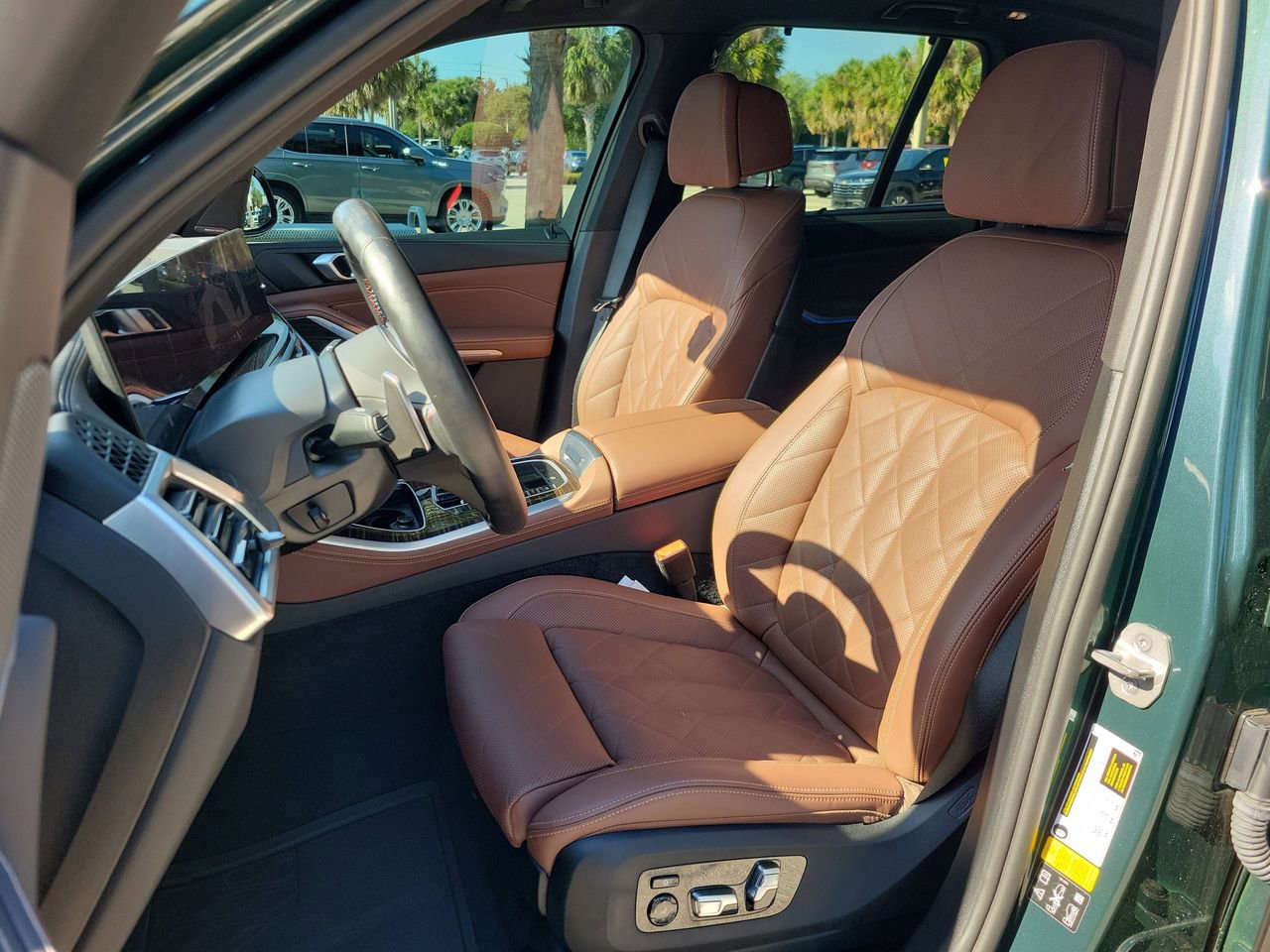 Used 2024 BMW X5 M60i AWD/4WD image 17
