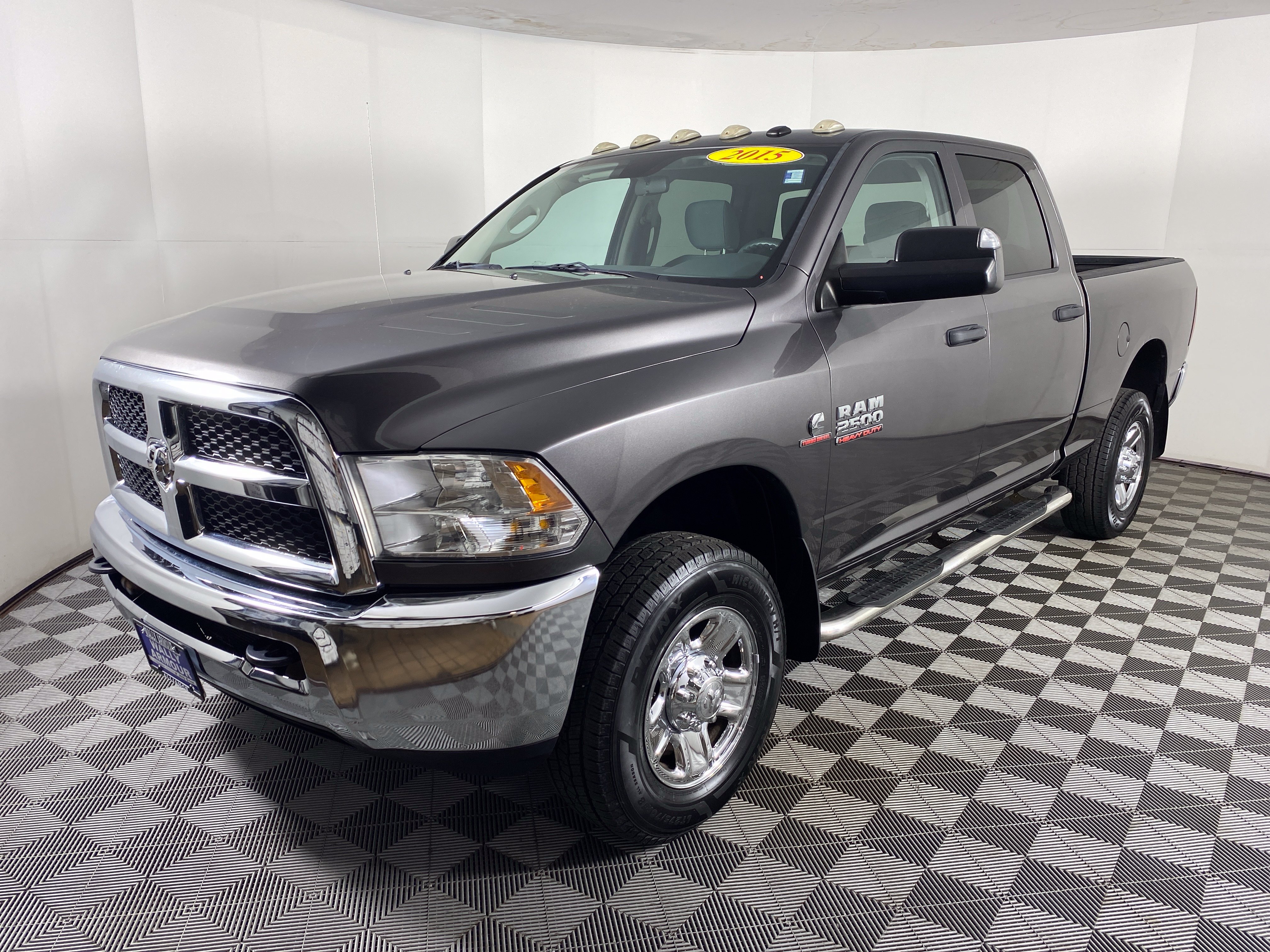 Used 2015 RAM 2500 Tradesman w/ Chrome Appearance Group AWD/4WD image 6