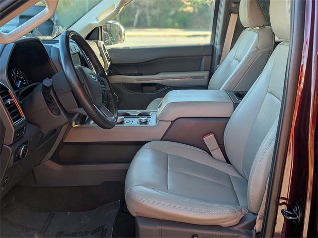 Used 2021 Ford Expedition XLT image 13