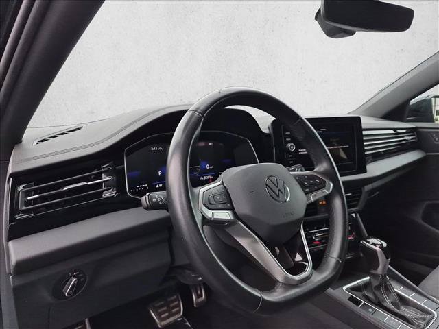 Used 2025 Volkswagen Jetta Sport FWD image 10