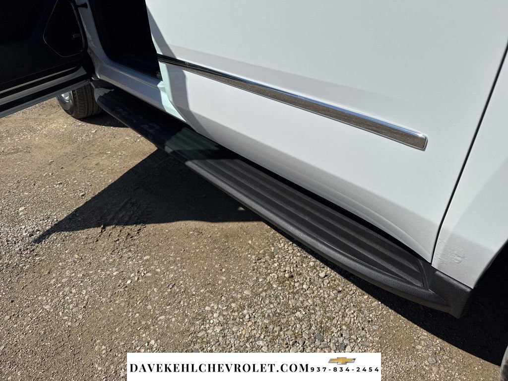 Used 2016 Chevrolet Suburban LT image 35