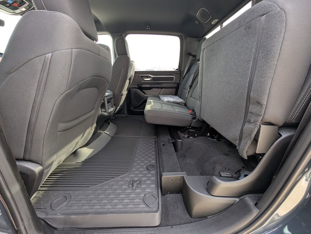 New 2026 RAM 1500 4x4 Crew Cab image 18