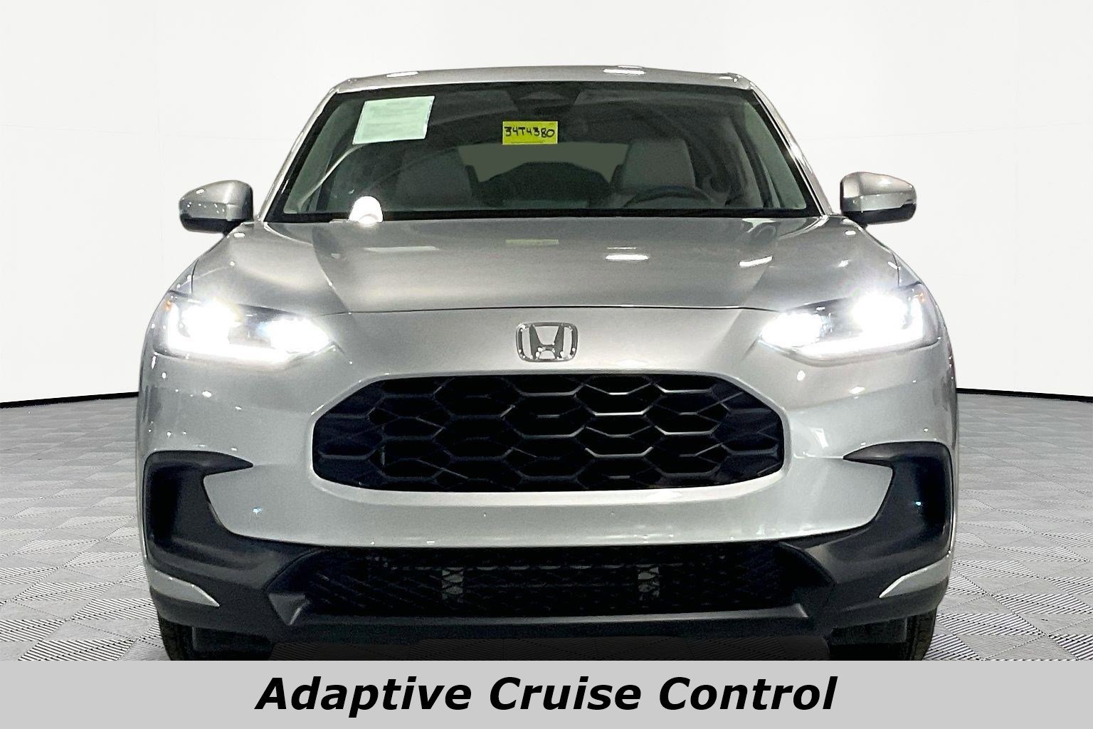 Used 2026 Honda HR-V LX image 2