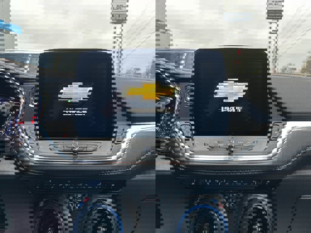 New 2025 Chevrolet Blazer RS w/ Driver Confidence II Package image 36