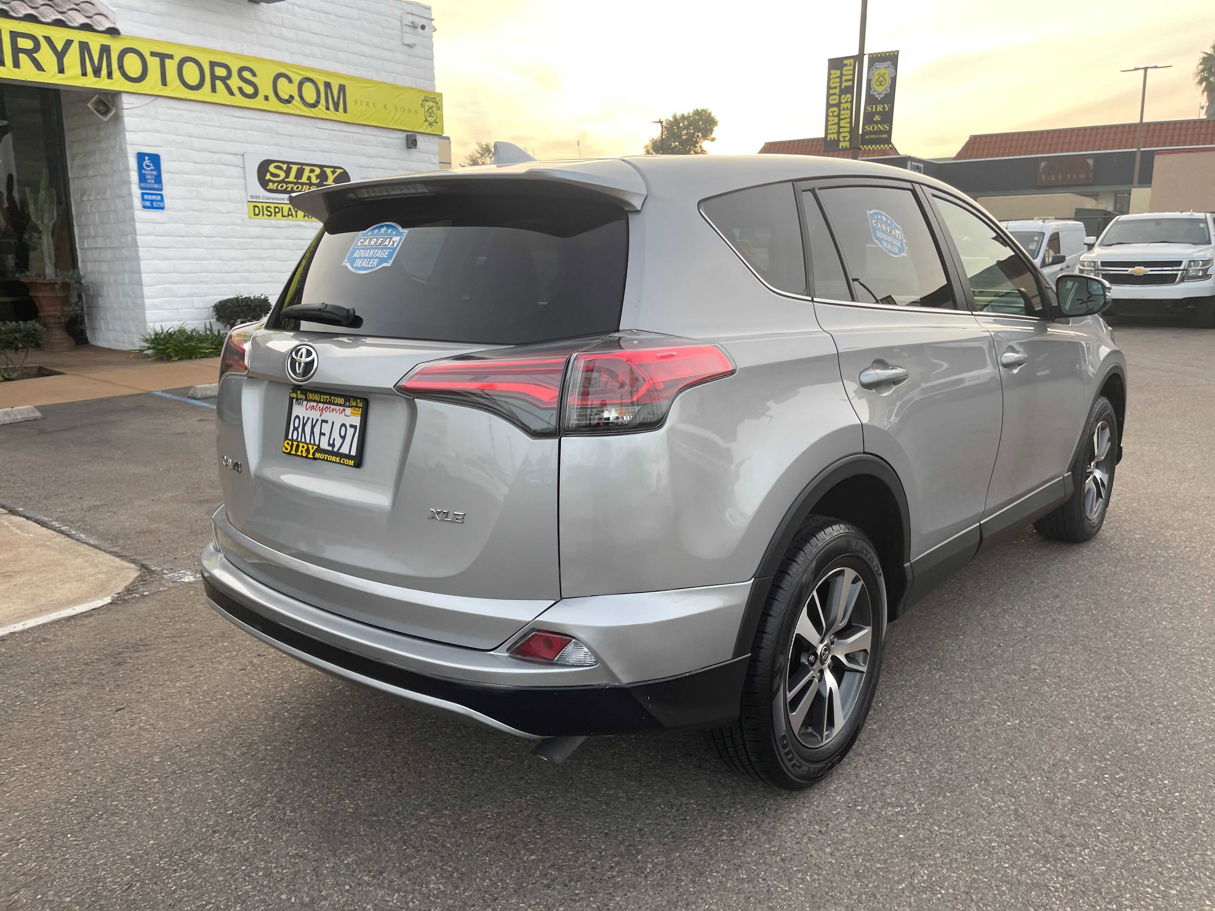 Used 2018 Toyota RAV4 XLE image 3