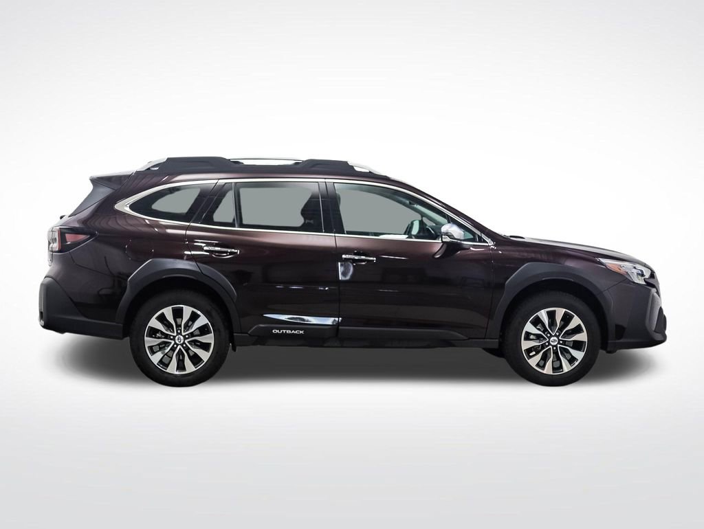 Used 2023 Subaru Outback Touring XT AWD/4WD image 6