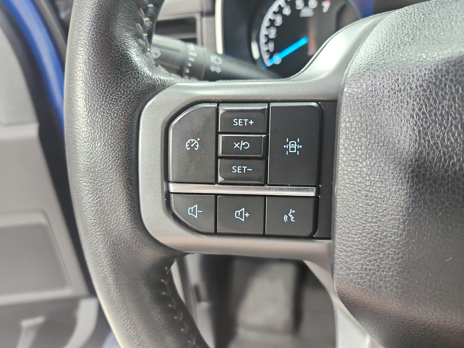 Used 2022 Ford F150 XLT w/ Equipment Group 301A Mid AWD/4WD image 23