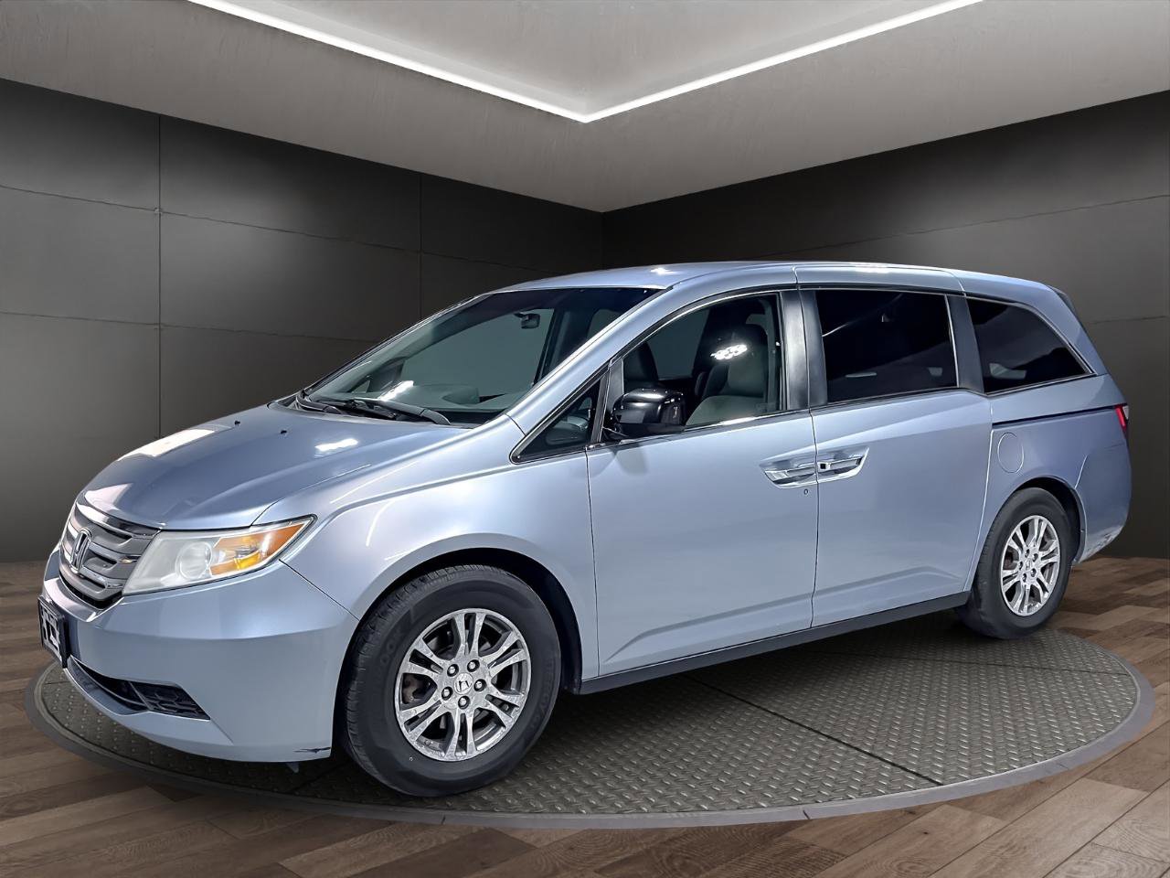 Used 2013 Honda Odyssey EX image 4