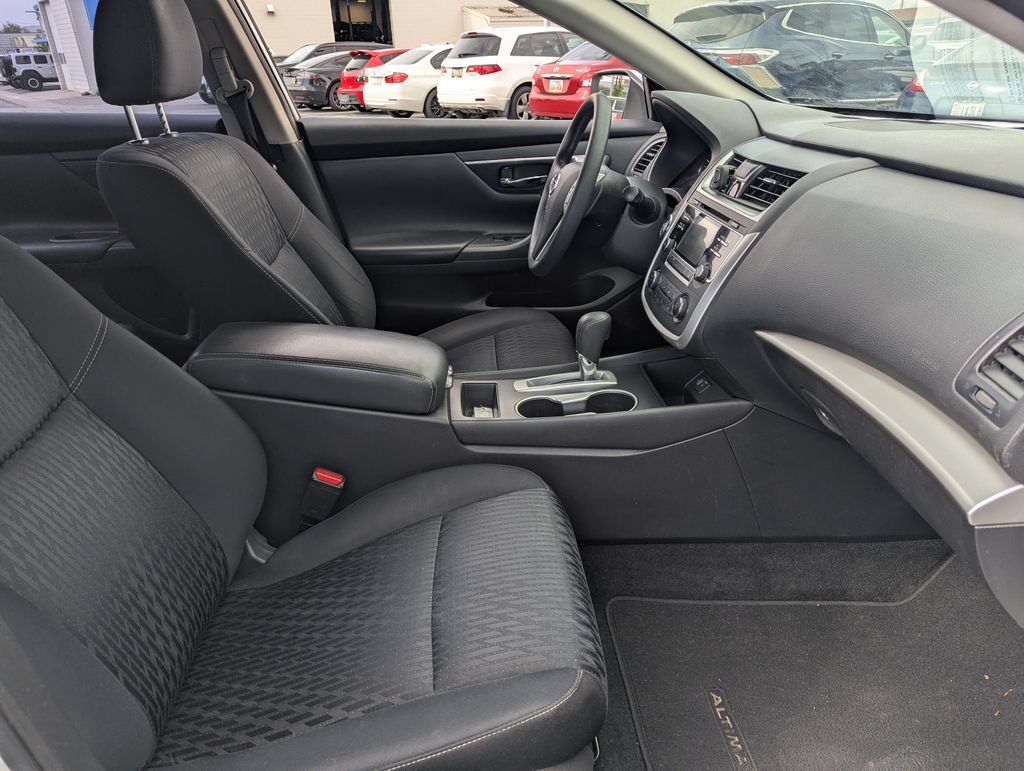 Used 2017 Nissan Altima 2.5 S w/ Power Driver Seat Package FWD image 32
