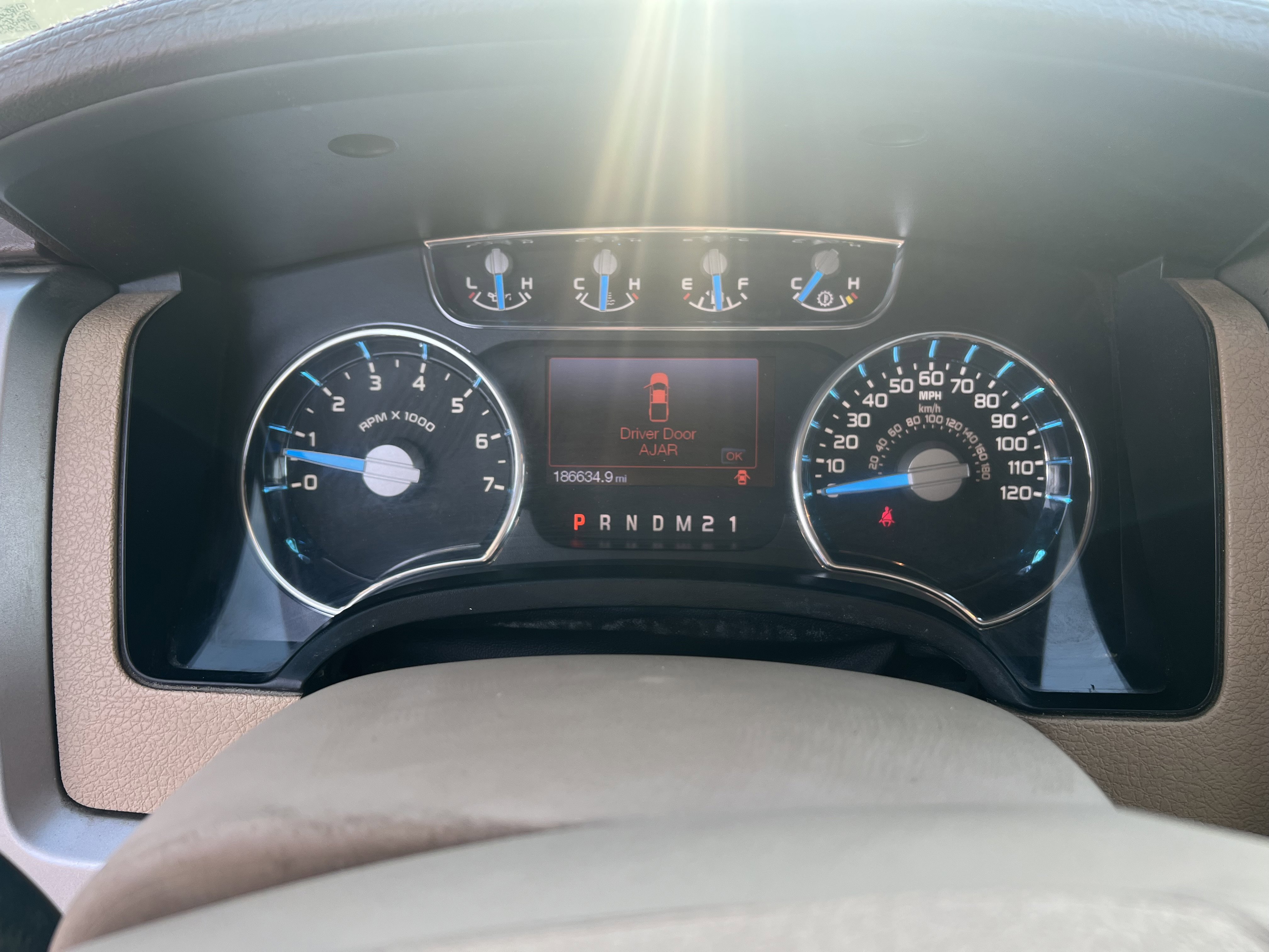 Used 2013 Ford F150 King Ranch w/ King Ranch Luxury Pkg image 19