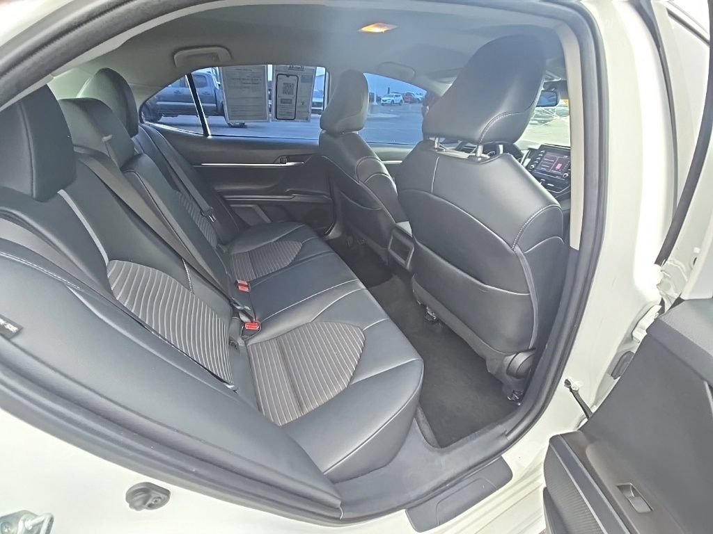 Used 2022 Toyota Camry SE FWD image 30