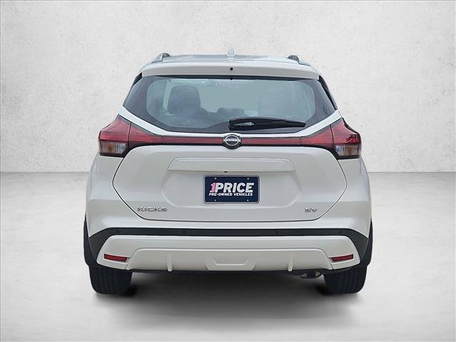 Used 2022 Nissan Kicks SV FWD image 6
