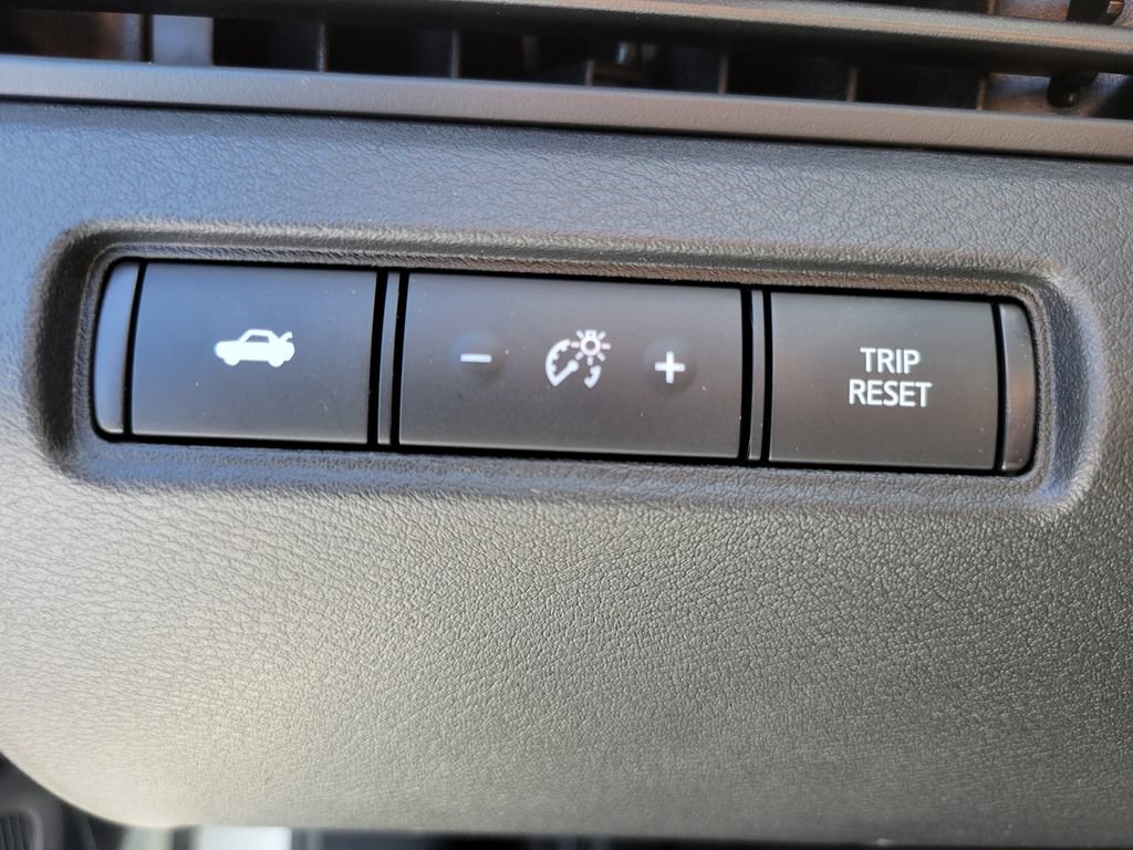 New 2026 Nissan Altima 2.5 SV FWD image 38