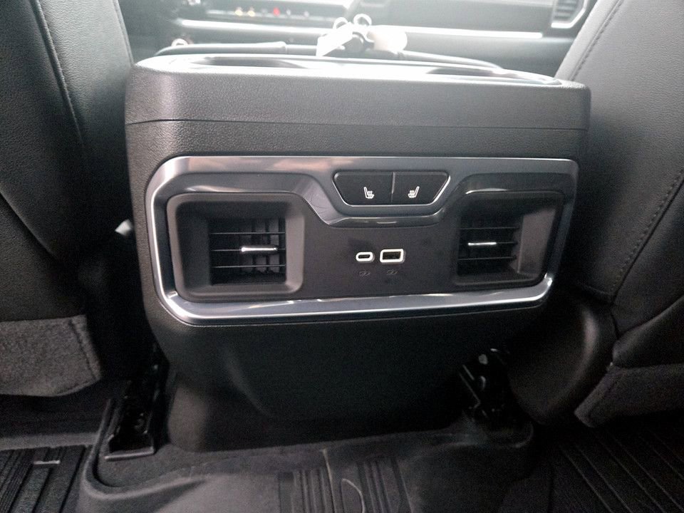 New 2026 GMC Sierra 1500 SLT w/ SLT Premium Package image 32