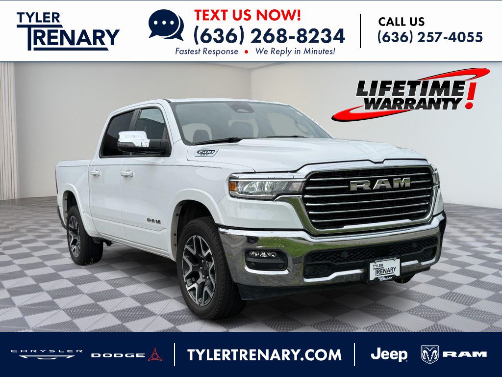 Used 2025 RAM 1500 Laramie AWD/4WD image 1