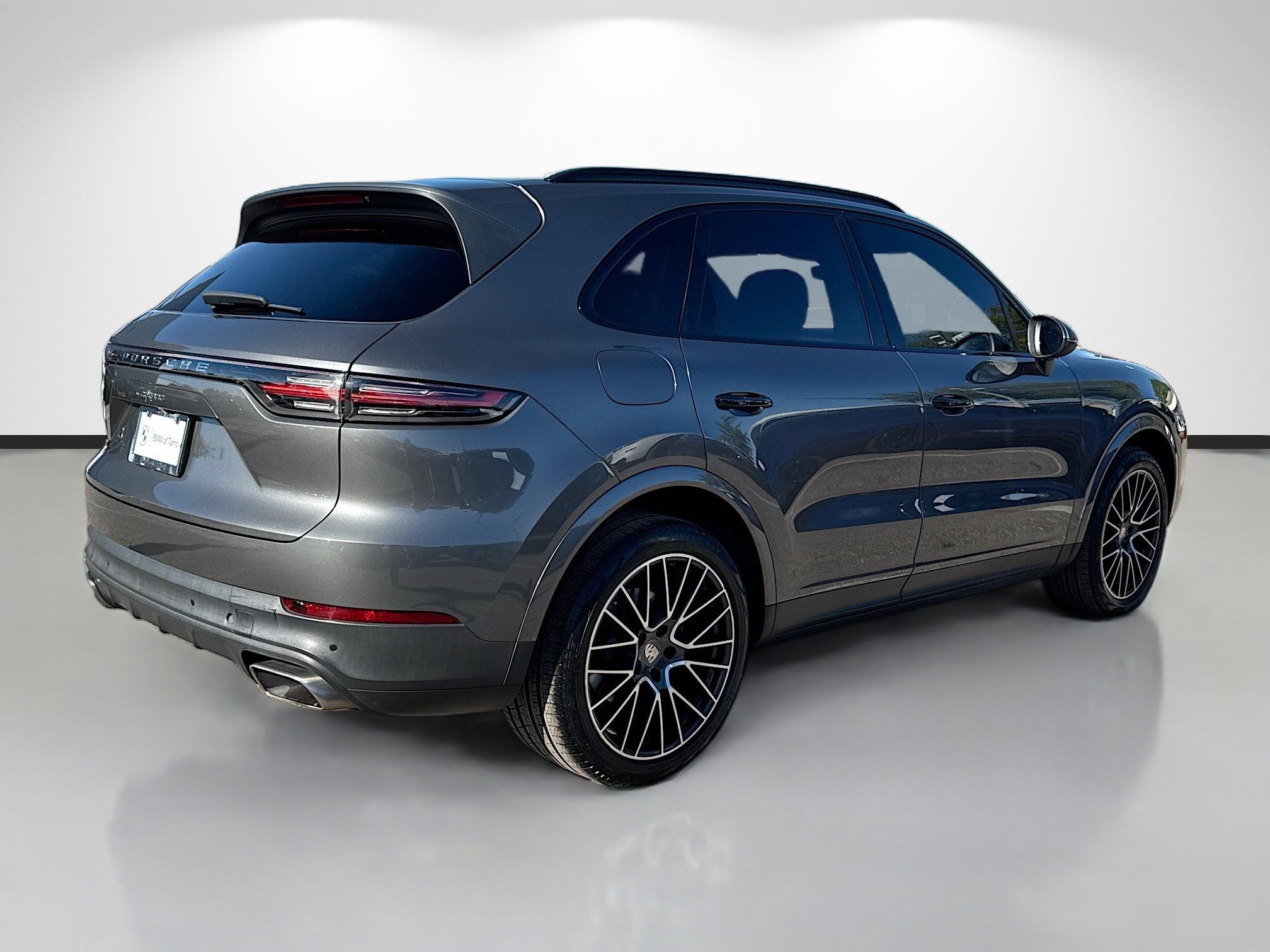 Used 2019 Porsche Cayenne AWD/4WD image 3