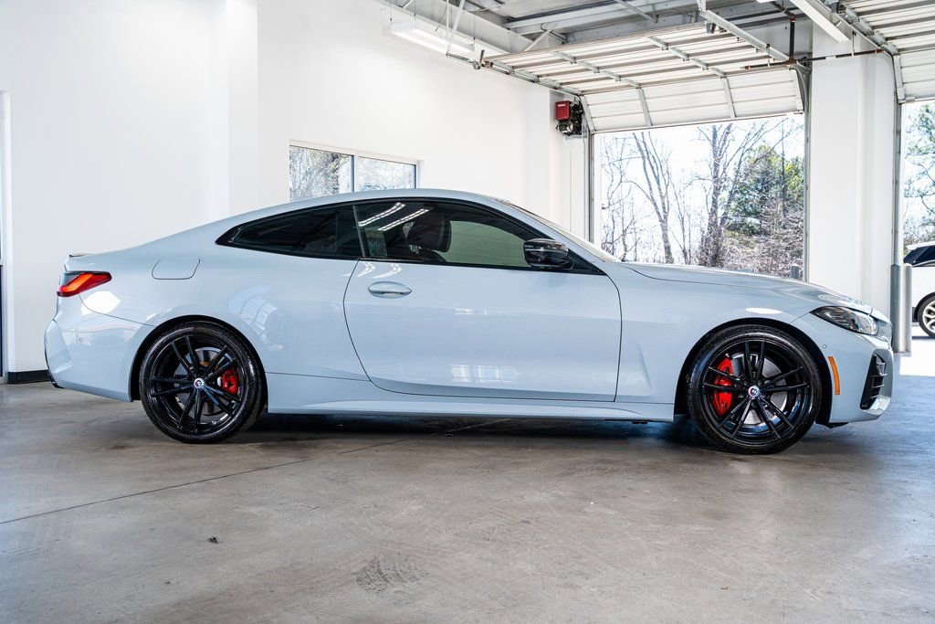 Used 2023 BMW M440i Coupe w/ Premium Package image 5