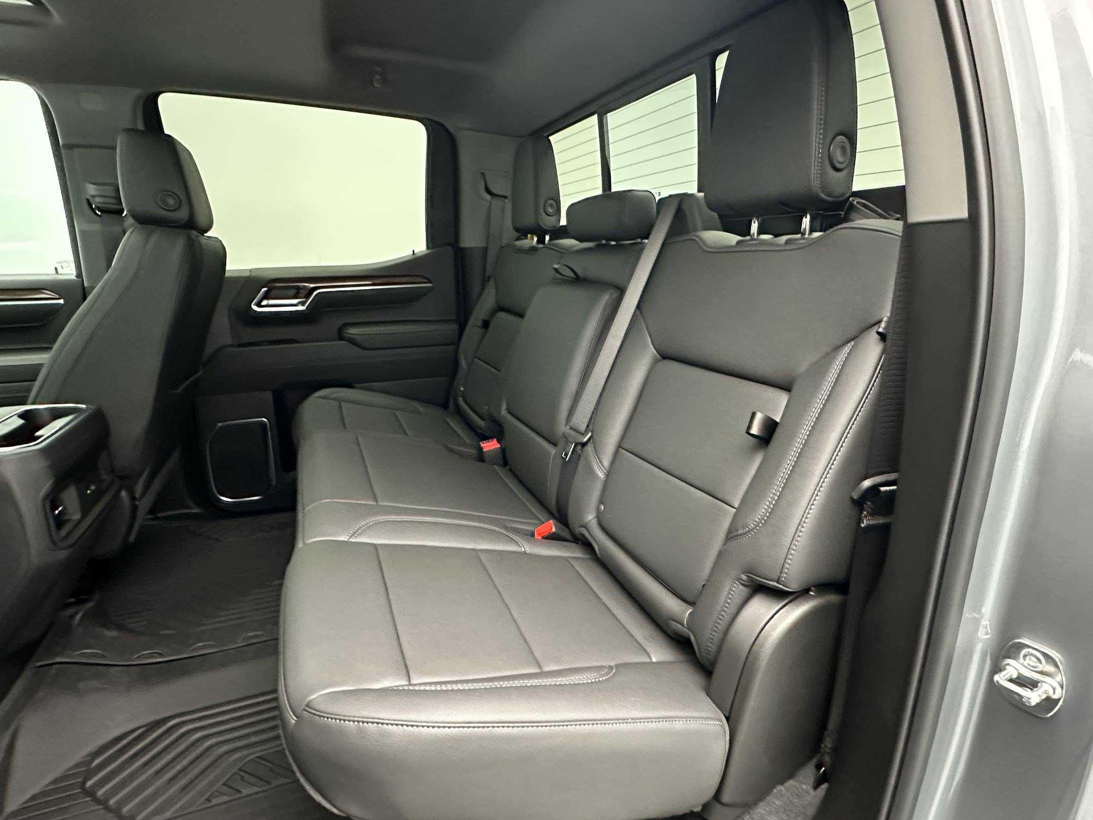 New 2026 Chevrolet Silverado 1500 LT Trail Boss w/ Convenience Package II AWD/4WD image 24