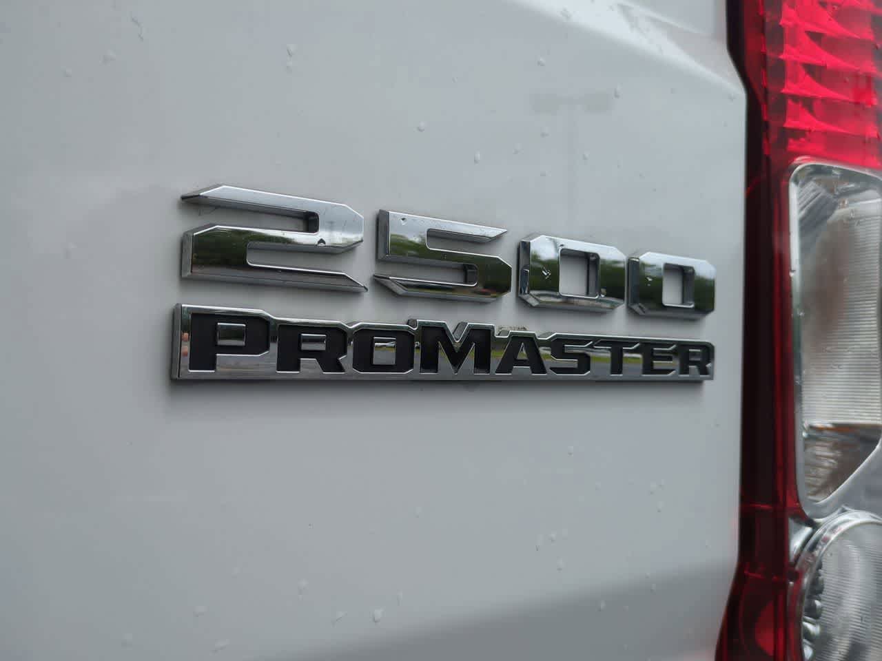 Used 2025 RAM ProMaster 2500 w/ Convenience Group FWD image 13