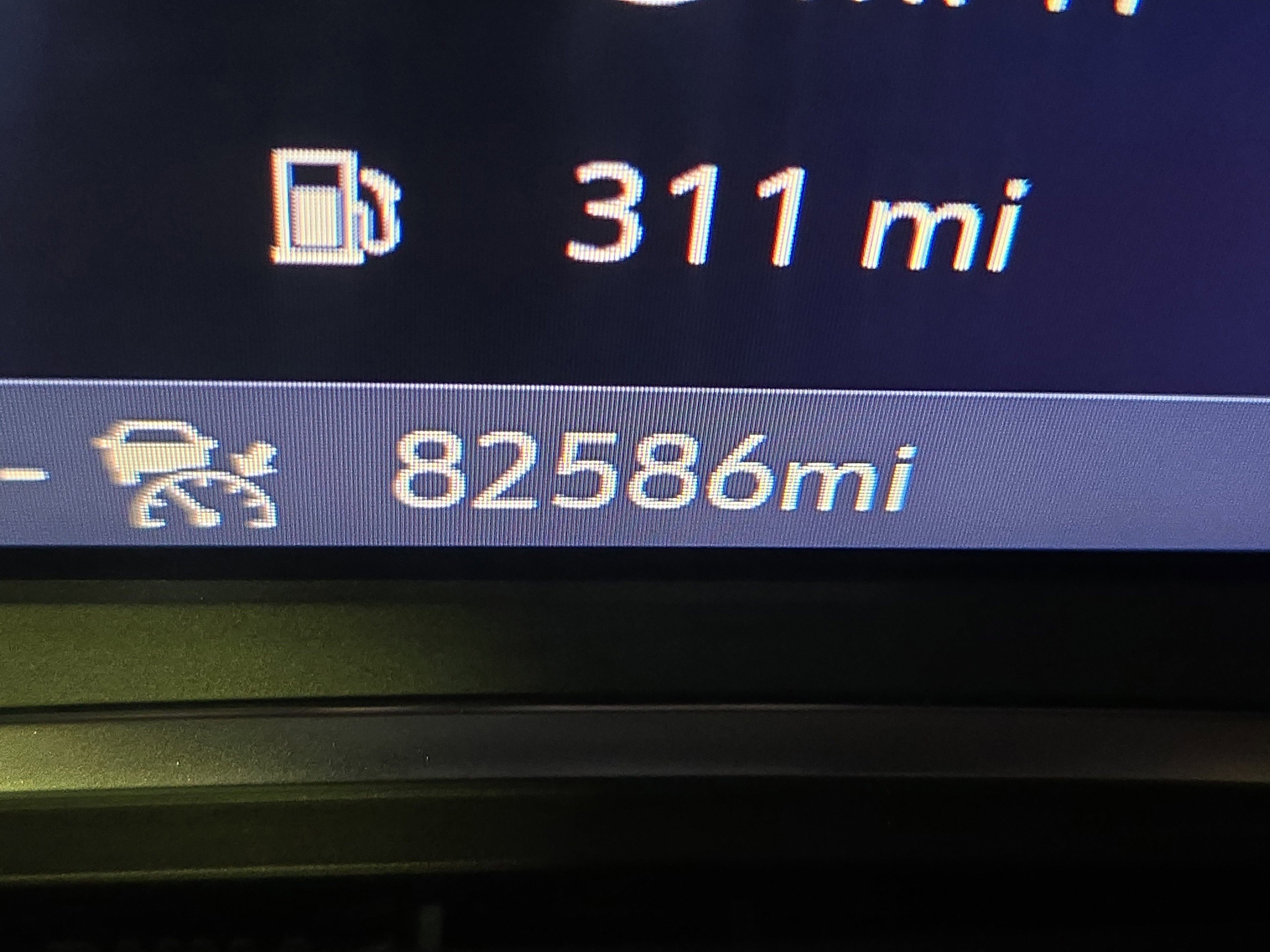 Used 2023 Chevrolet Traverse RS image 19