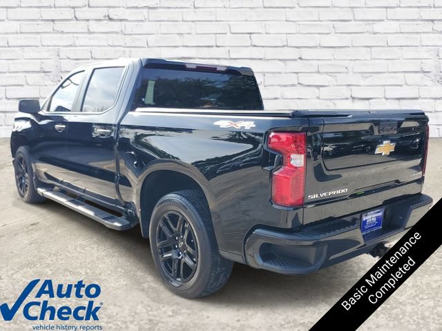 Used 2024 Chevrolet Silverado 1500 Custom AWD/4WD image 2
