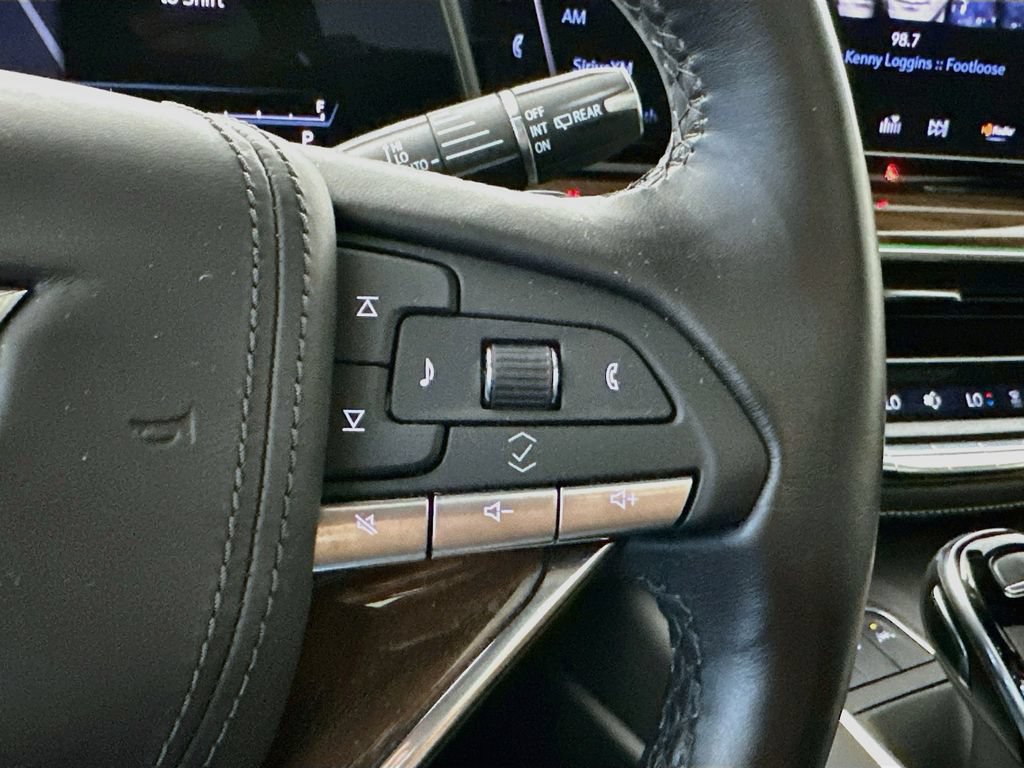 Used 2023 Cadillac Escalade Premium Luxury Platinum AWD/4WD image 27