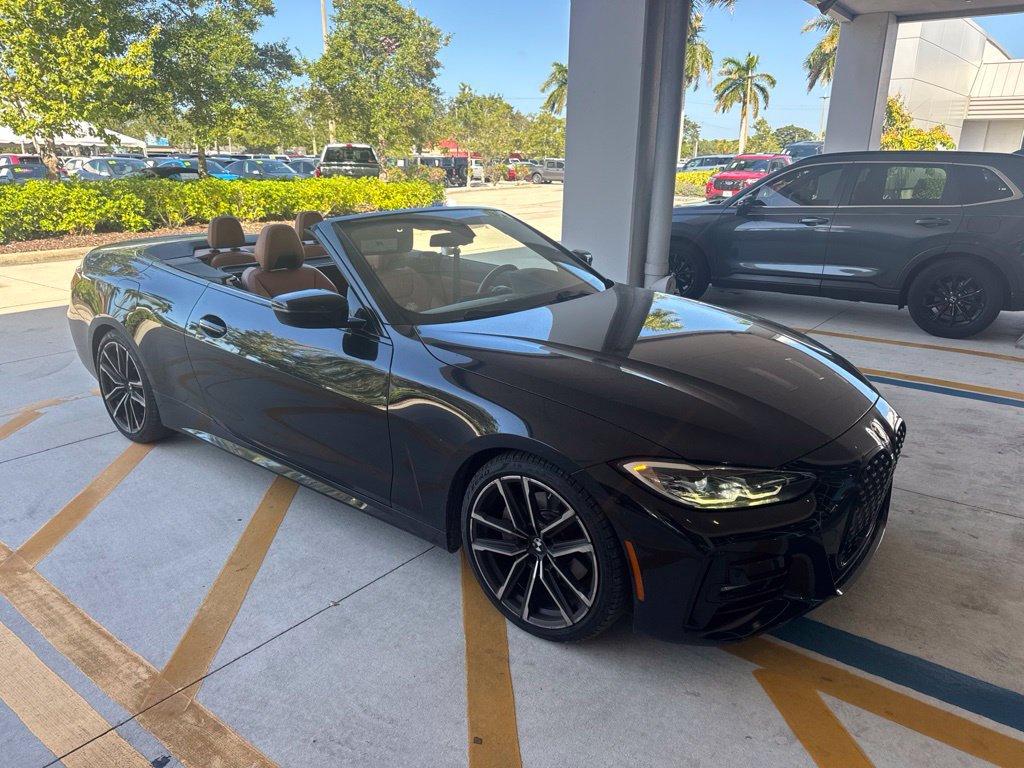 Used 2021 BMW 430i Convertible w/ M Sport Package RWD image 2