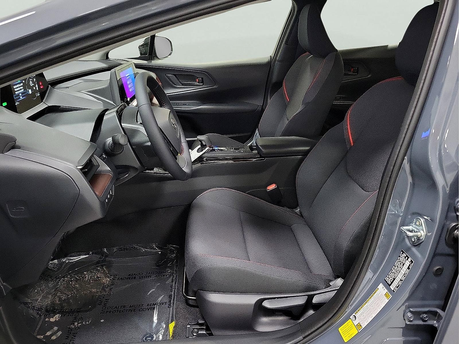 Used 2026 Toyota Prius Plug-In Hybrid image 10