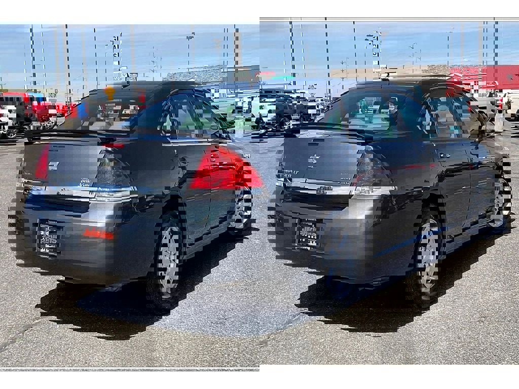 Used 2010 Chevrolet Impala LT w/ Luxury Edition Package image 15